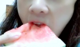 小姐姐吃瓜汇总,盘点娱乐圈最新热点事件