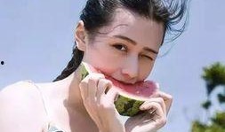 痣女如花吃瓜,揭秘娱乐圈的美丽与争议