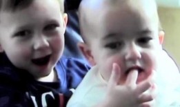 看超级恐怖吃瓜视频,惊悚瞬间，心跳加速！