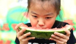 路过吃瓜视频,路过吃瓜视频，揭秘生活百态