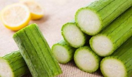 8月吃瓜的样子,盘点那些让人笑到肚子疼的瓜事