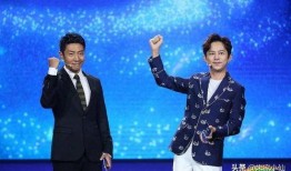 何炅撒贝宁吃瓜