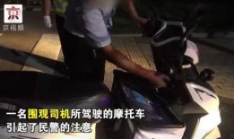 吃瓜群众围观飞机,揭秘飞机背后的故事