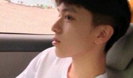 可爱头像男吃瓜,可爱男头像演绎吃瓜瞬间