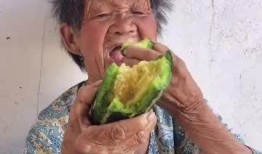 八十岁吃瓜,品味人生百态