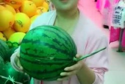 女孩说吃瓜吃瓜什么情况,吃瓜女孩揭开神秘事件真相